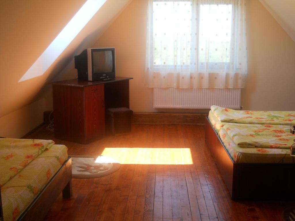 Pensiunea Roua Muntilor Simbata de Sus Room photo